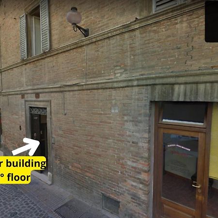 Netflix - Centro Storico Urbino Apartment Exterior photo